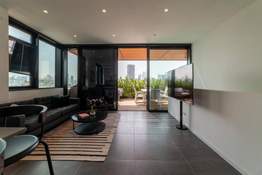 Amazing Penthouse On Gordon Beach 8 Guests Tel Aviv Eksteriør bilde