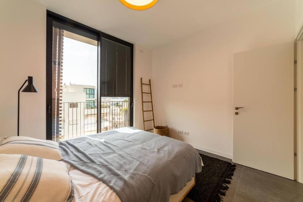 Amazing Penthouse On Gordon Beach 8 Guests Tel Aviv Eksteriør bilde