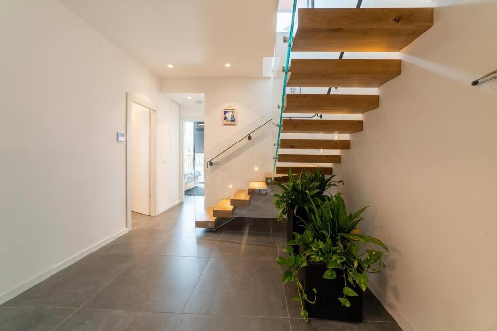 Amazing Penthouse On Gordon Beach 8 Guests Tel Aviv Eksteriør bilde